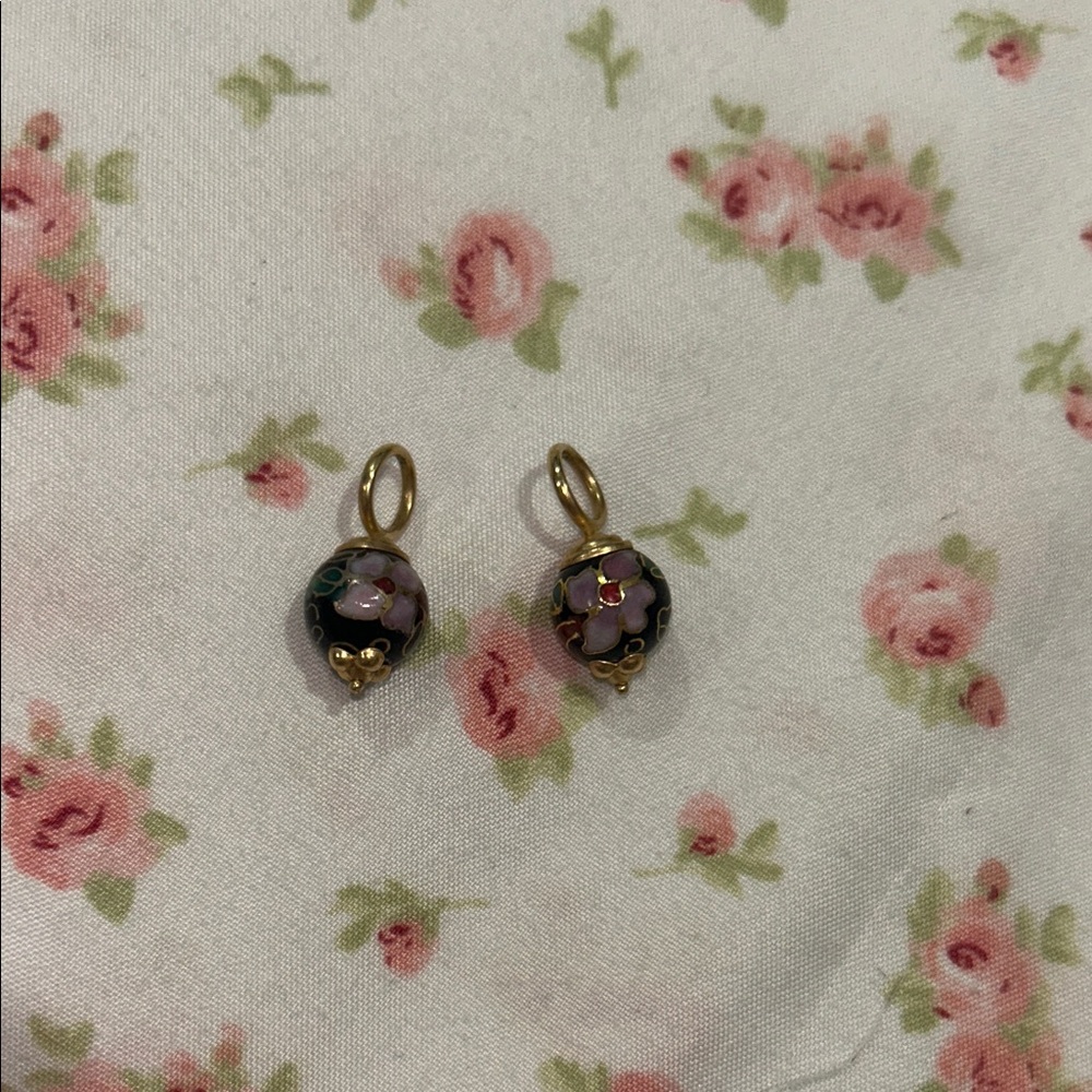 Elegant Gold and Black Floral Earrings